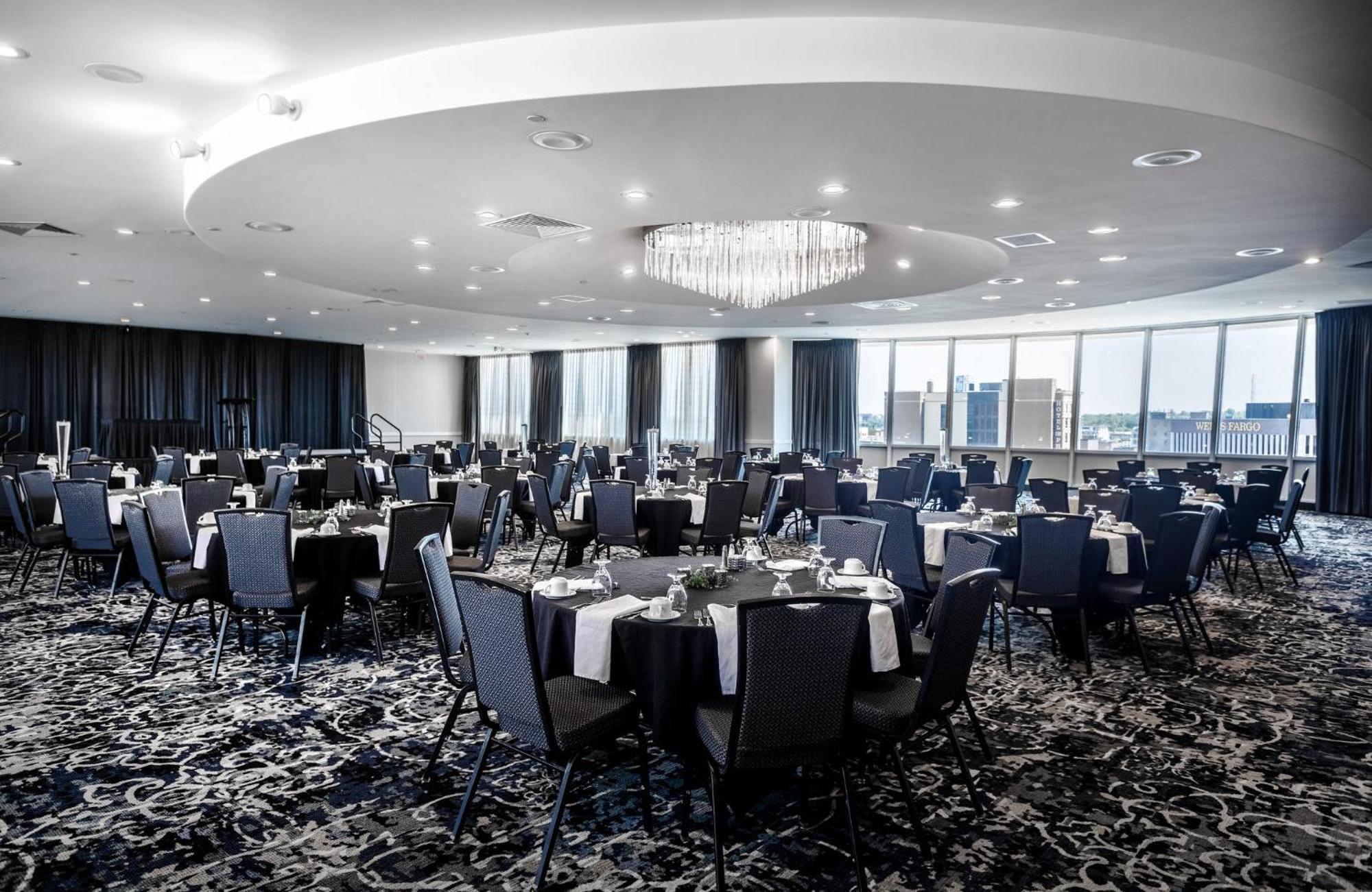 Holiday Inn Sioux Falls-City Center By Ihg Esterno foto